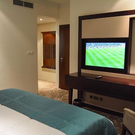 Grand Mercure Hotel Dubai Exterior foto